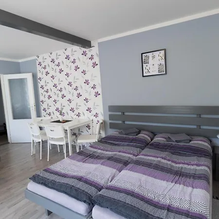 Lejlighed Kamejk Kamyk nad Vltavou